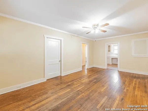 $1,050 | 631 East Ashby Place, San Antonio, TX 78212
