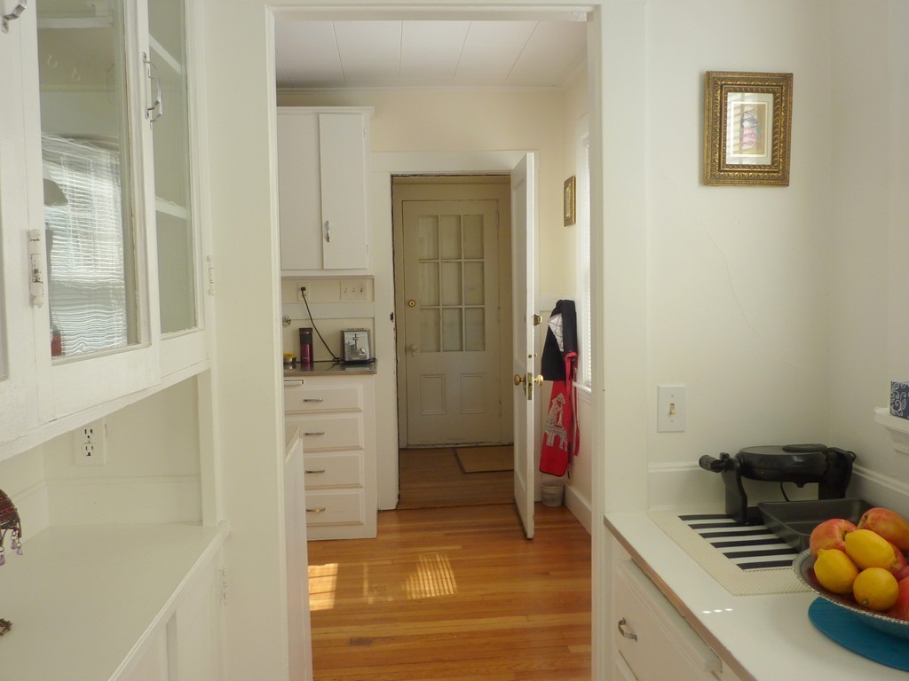 41 Carleton Road Belmont, MA 02478 - Photo 7 of 23 Gallery Image 7