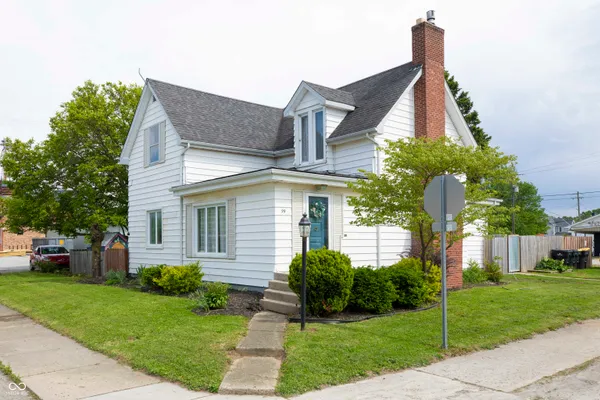 $250,000 | 25 West 9th Street, Lapel, IN 46051