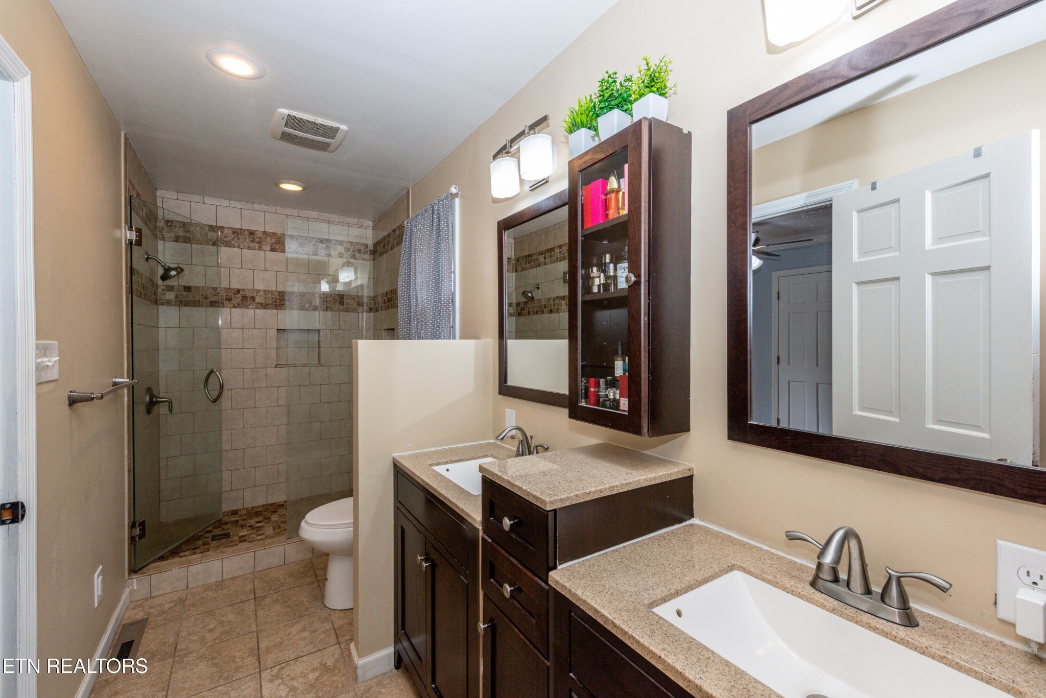 201 Sims Road Maryville, TN 37804 - Photo 16 of 39 Gallery Image 16