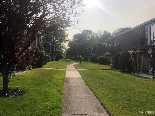 $162,500 | 98A Foxberry Drive, Unit A, Amherst, NY 14068