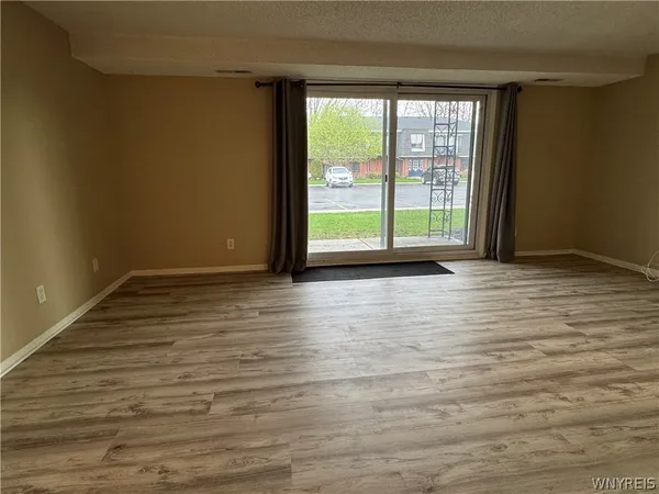 $162,500 | 98A Foxberry Drive, Unit A, Amherst, NY 14068