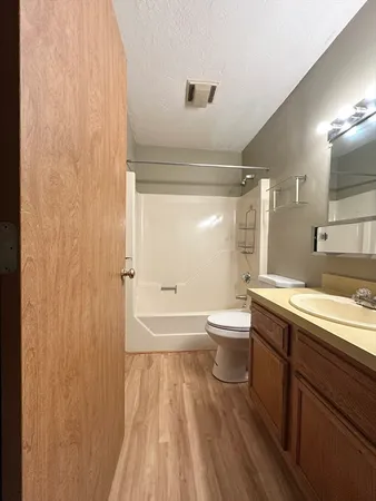 $2,150 | 340 Sunderland Road, Unit 17A, Worcester, MA 01604