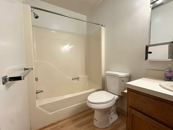 $2,150 | 340 Sunderland Road, Unit 17A, Worcester, MA 01604