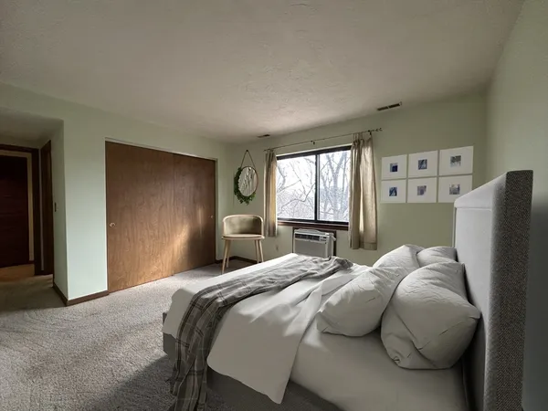 $2,150 | 340 Sunderland Road, Unit 17A, Worcester, MA 01604