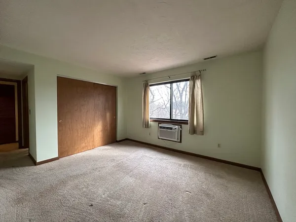 $2,190 | 340 Sunderland Road, Unit 17A, Worcester, MA 01604