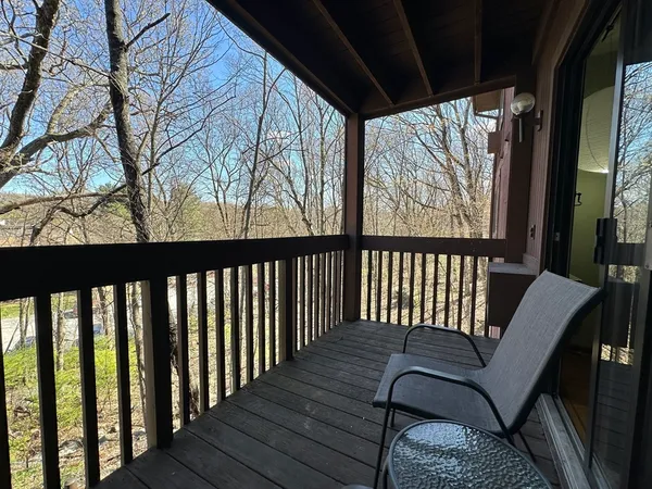 $2,150 | 340 Sunderland Road, Unit 17A, Worcester, MA 01604