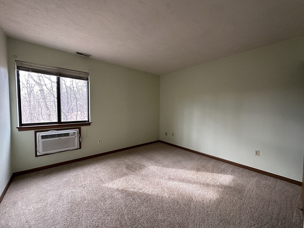 340 Sunderland Road, Unit 17A Worcester, MA 01604 - Photo 24 of 27