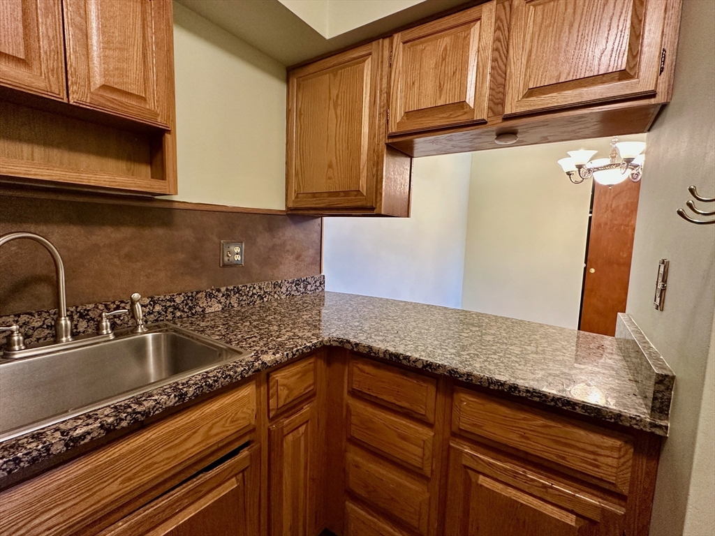 340 Sunderland Road, Unit 17A Worcester, MA 01604 - Photo 4 of 27