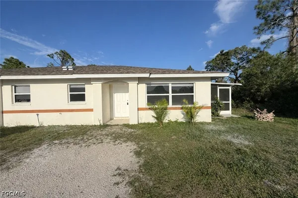 $1,300 | 953 Eisenhower Boulevard, Lehigh Acres, FL 33974