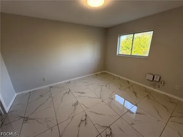 $1,300 | 953 Eisenhower Boulevard, Lehigh Acres, FL 33974