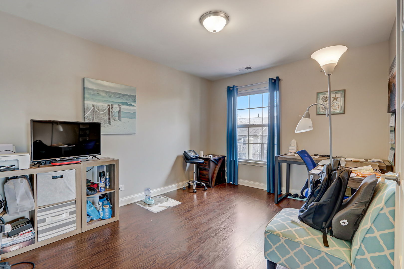 628 Village Road, Unit B Crystal Lake, IL 60014 - Photo 17 of 33 a view of a room with gym equipment