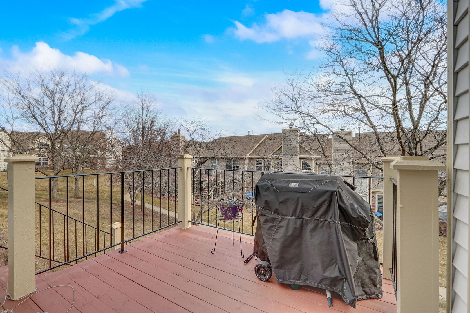 628 Village Road, Unit B Crystal Lake, IL 60014 - Photo 28 of 33 a view of a house with a fence