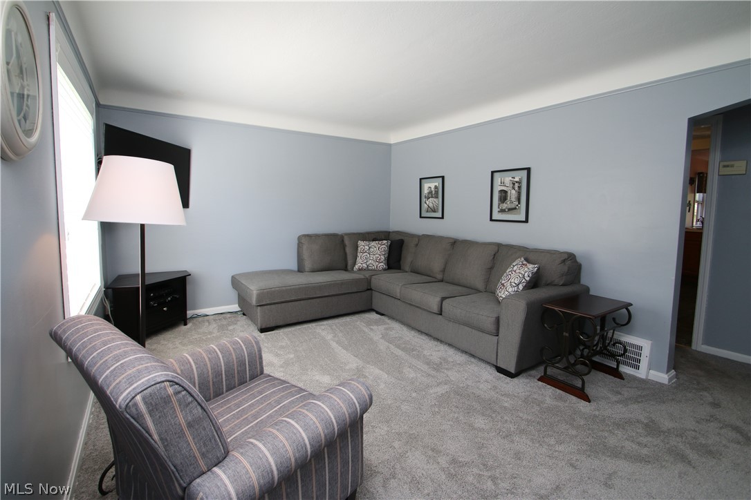 29437 Ridge Road Wickliffe, OH 44092 - Photo 3 of 35 Gallery Image 3