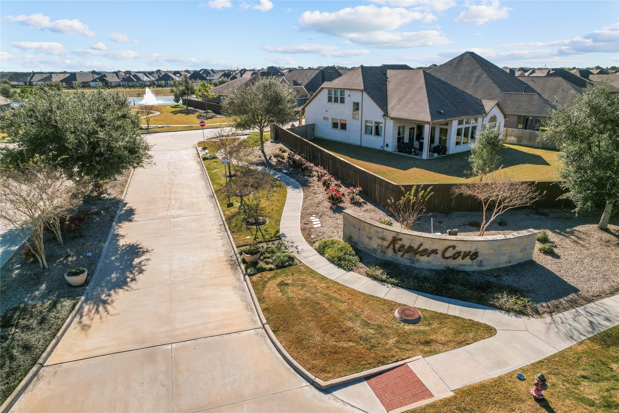 10010 Napier Drive Rosharon, TX 77583 - Photo 32 of 38 Entrance to Kepler Cove