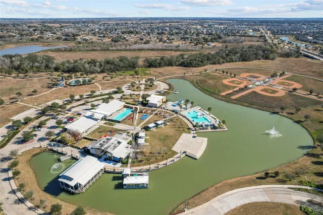 $350,000 | 10010 Napier Drive, Rosharon, TX 77583