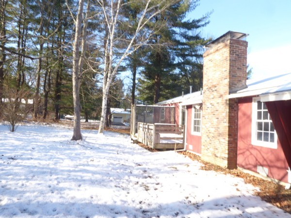 144 Glendale Road Amherst, MA 01002 - Photo 3 of 14 Gallery Image 3