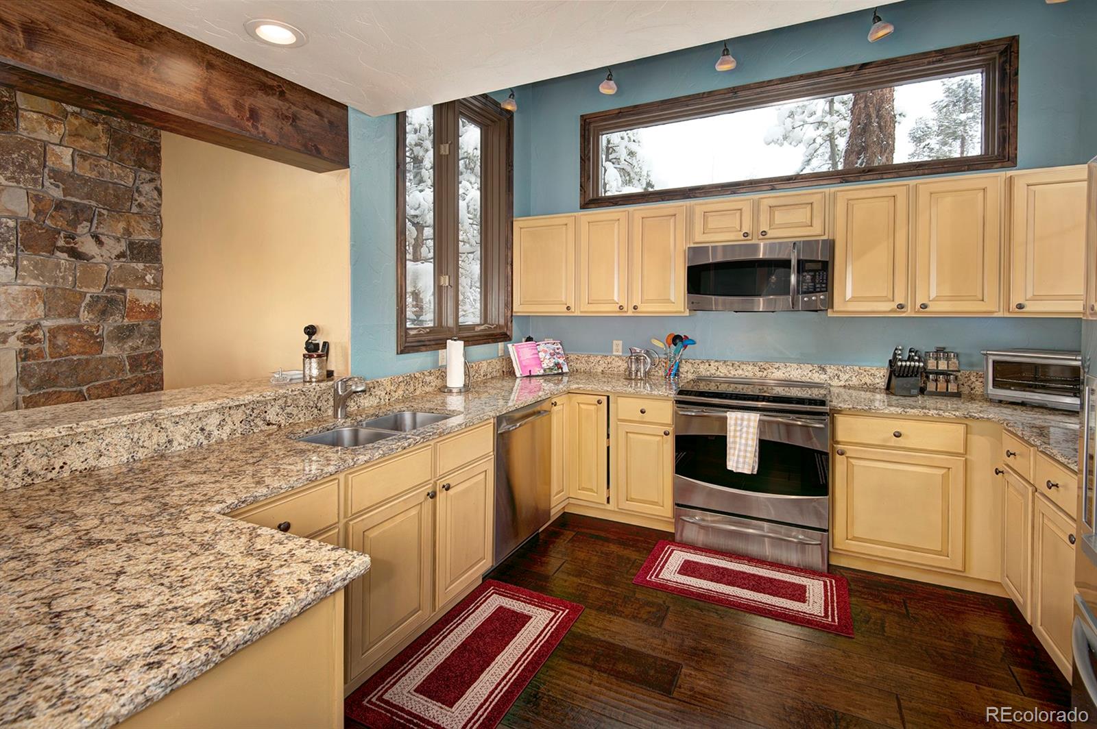 2059 Keystone Ranch Road Dillon, CO 80435 - Photo 9 of 40 Gallery Image 9