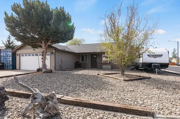 $375,000 | 906 Northeast Mahogany Street, Prineville, OR 97754