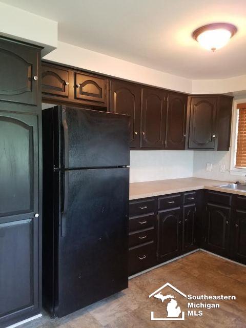 18381 Middlebelt Road Livonia, MI 48152 - Photo 5 of 20 31321180-4.JPG