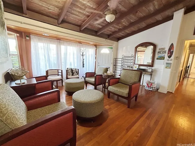 $4,700 | 94-334 Pupukahi Place, Waipahu, HI 96797