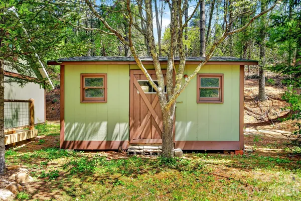 $549,000 | 1959 Jacksontown Road, Spruce Pine, NC 28777