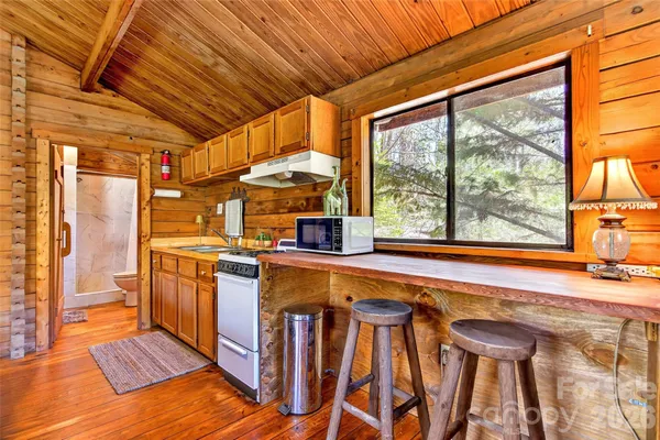 $549,000 | 1959 Jacksontown Road, Spruce Pine, NC 28777
