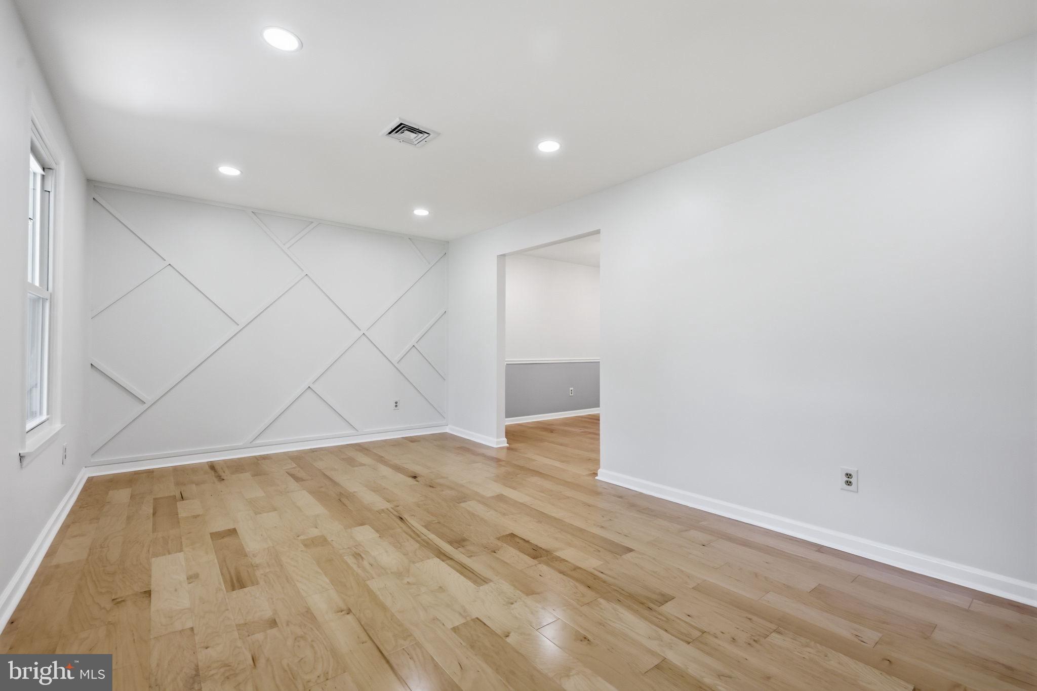 2461 Pine Cone Road Warrington, PA 18976 - Photo 6 of 51 Living room