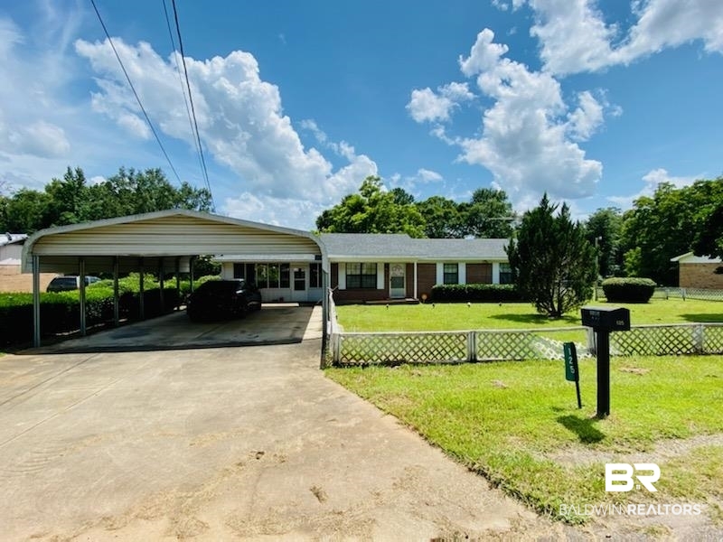 125 South Railroad Street Evergreen, AL 36401 - Photo 2 of 4