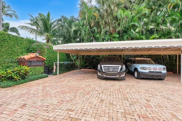 $17,000 | 226 Chilean Avenue, Unit 1&2, Palm Beach, FL 33480