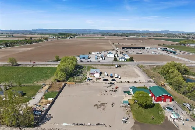 $695,000 | 3520 Highway 95, Homedale, ID 83628