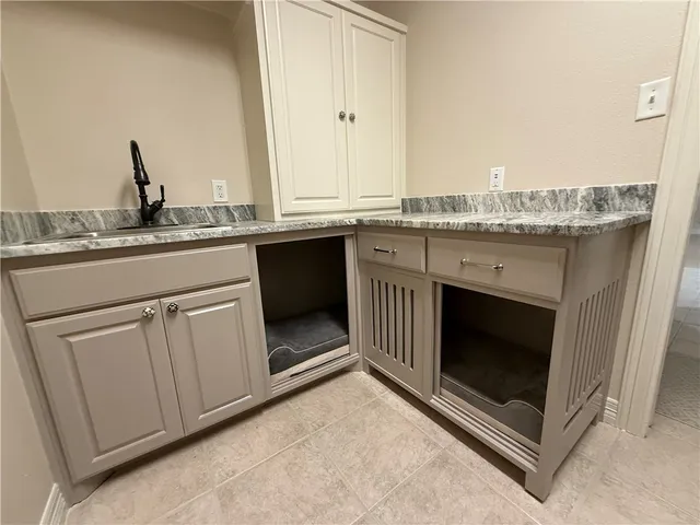 $3,500 | 5009 Fairfield Court, Bryan, TX 77802