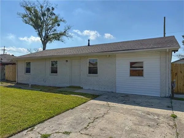 $1,700 | 2705 Britannica Drive, Marrero, LA 70072