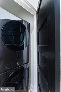 a close up view of washer and dryer