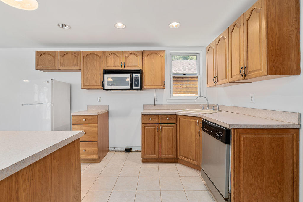 107 Boom Road Saco, ME 04072 - Photo 16 of 32 019_107boomrdsaco-19