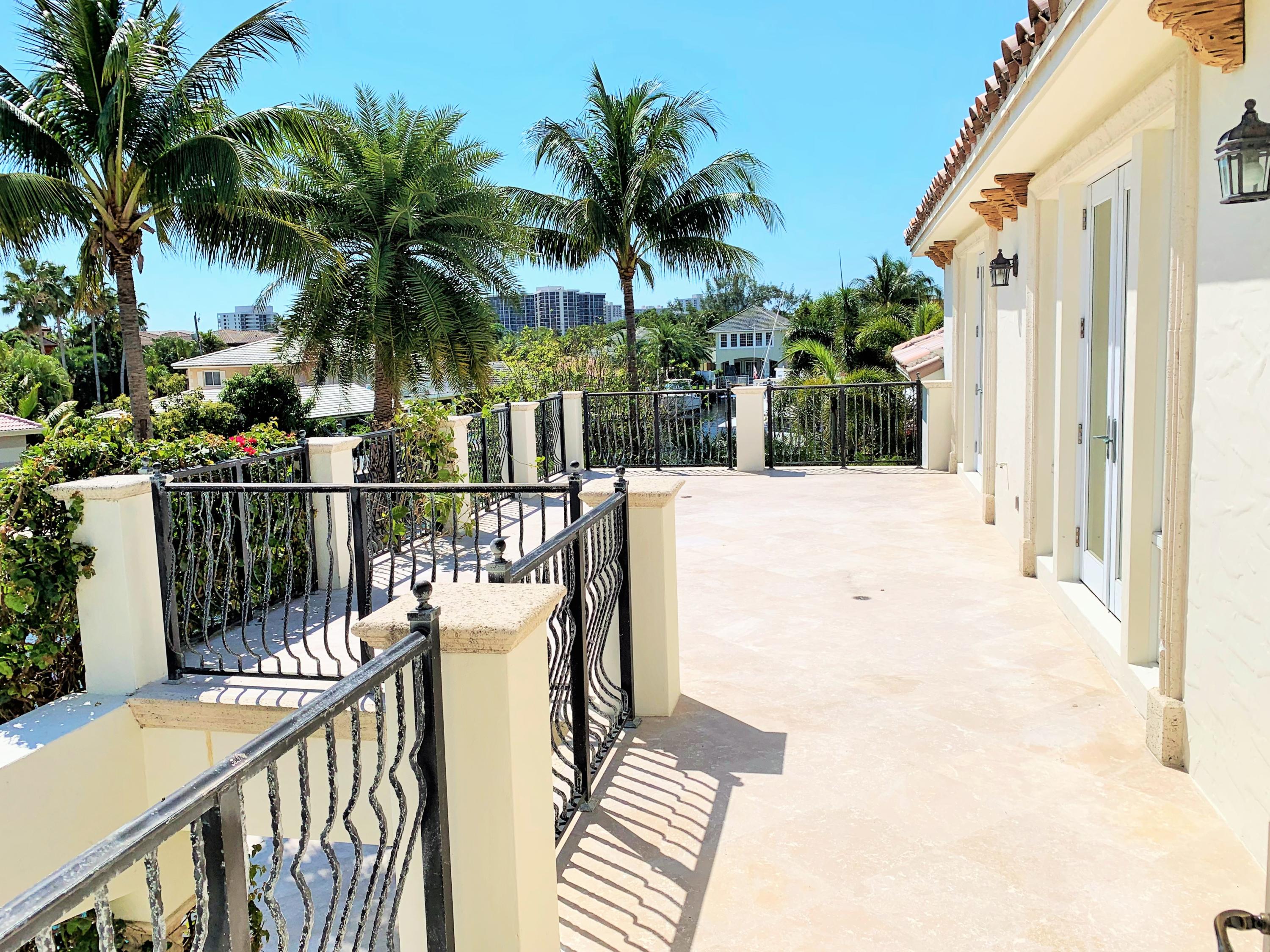 5640 Rico Drive Boca Raton, FL 33487 - Photo 40 of 45 Upstairs Patio