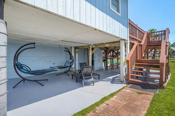 $335,000 | 219 Fort Velasco Drive, Freeport, TX 77541