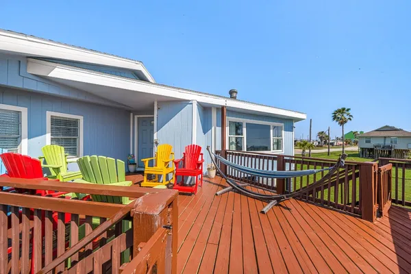 $335,000 | 219 Fort Velasco Drive, Freeport, TX 77541