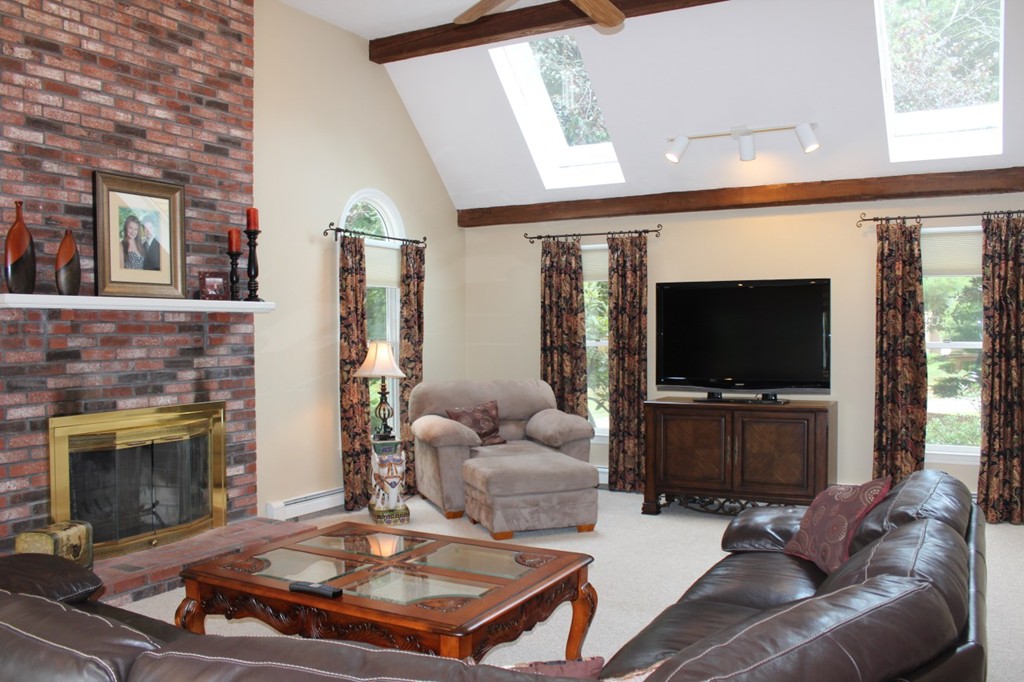 5 Ridge Road Hopkinton, MA 01748 - Photo 9 of 30 Gallery Image 9