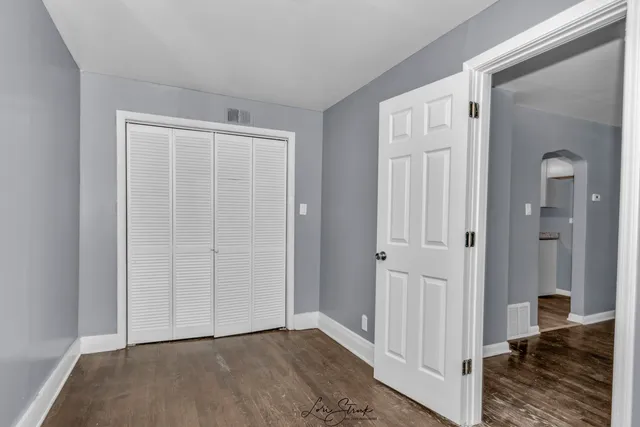 a view of empty room