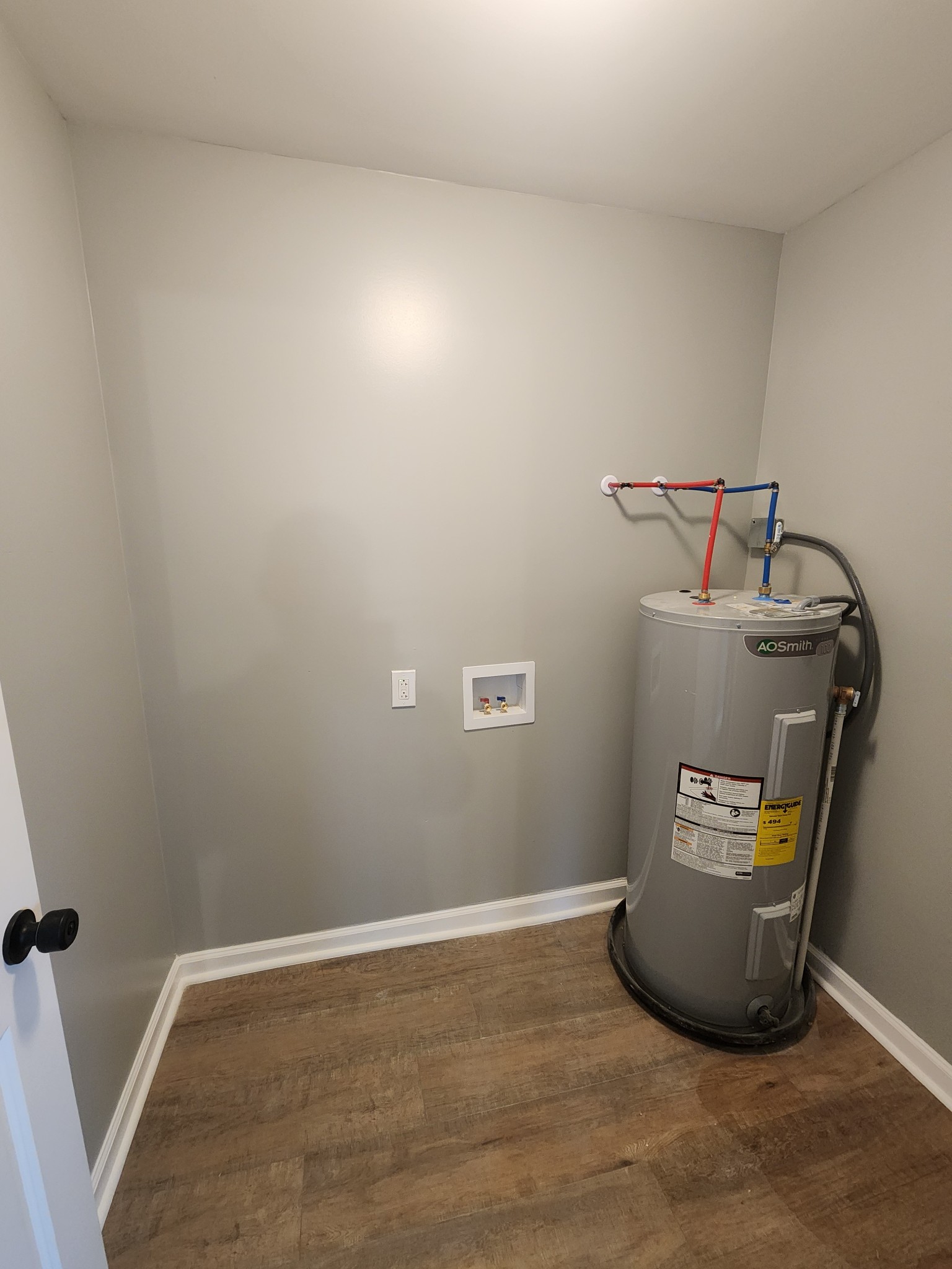 1301 Riley Hill Road Pulaski, TN 38478 - Photo 14 of 23 a room with a window