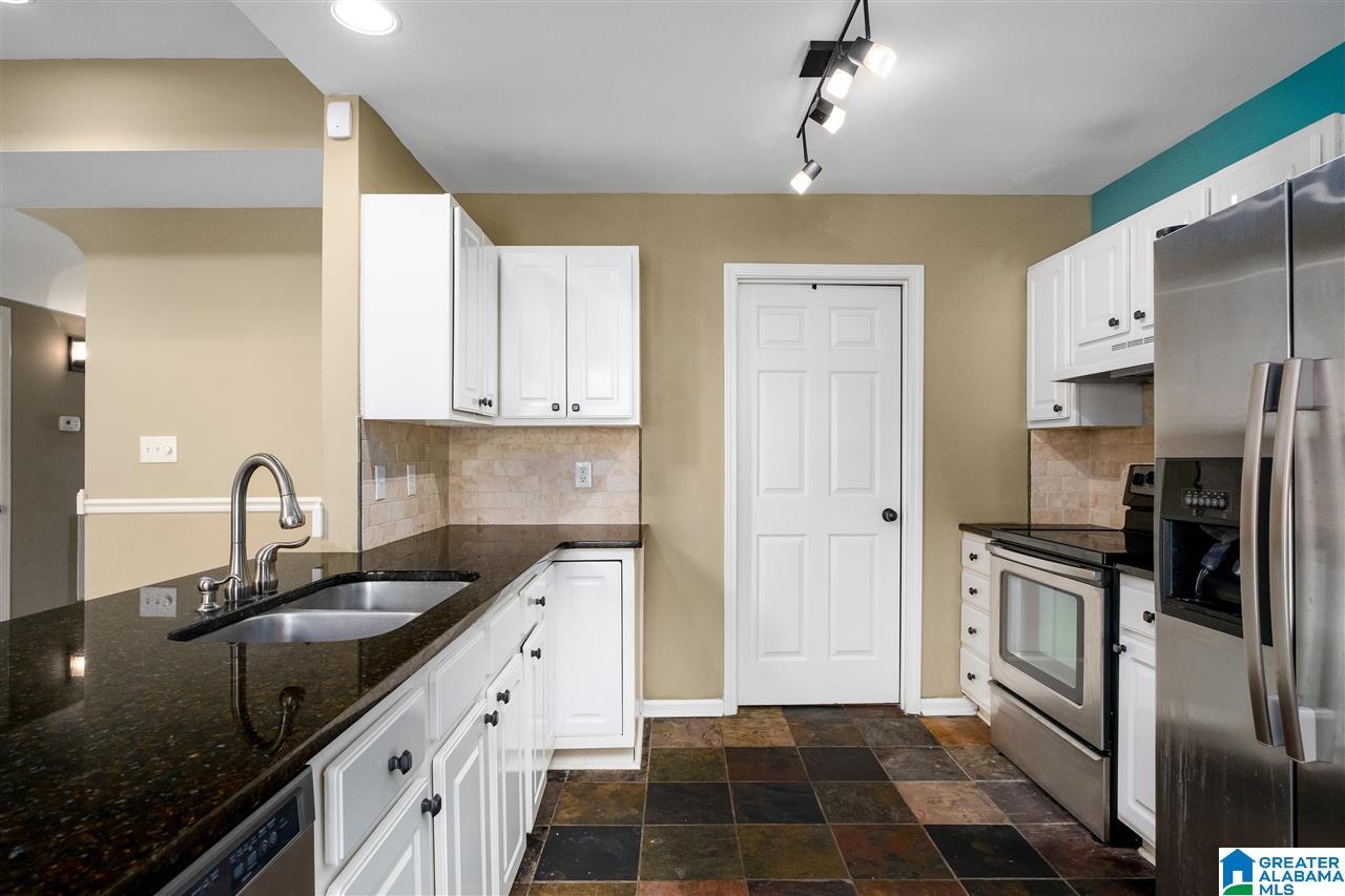 3003 Ashley Circle Helena, AL 35080 - Photo 6 of 28