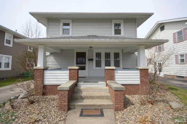 $1,700 | 151 Crescent Street, Elkhart, IN 46516