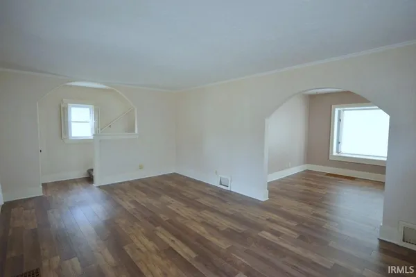 $1,700 | 151 Crescent Street, Elkhart, IN 46516