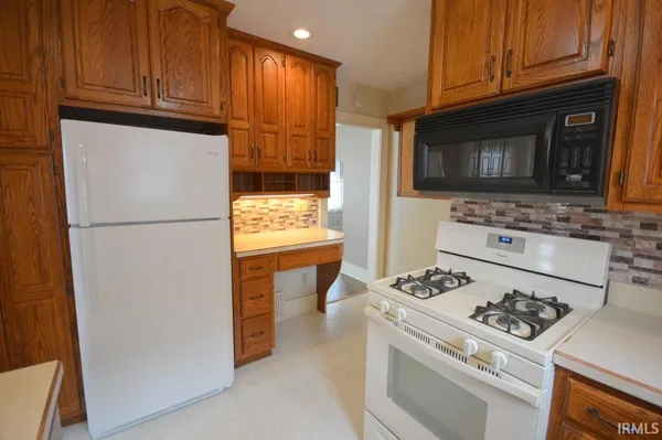 $1,700 | 151 Crescent Street, Elkhart, IN 46516