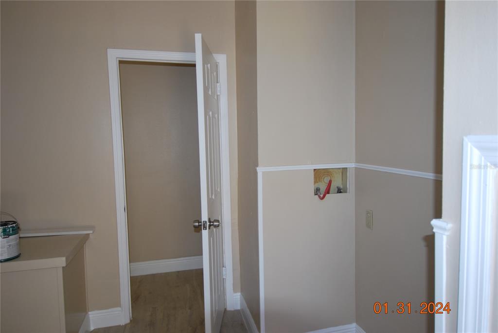 9848 Brantley Road Lithia, FL 33547 - Photo 12 of 25 LAUNDRY