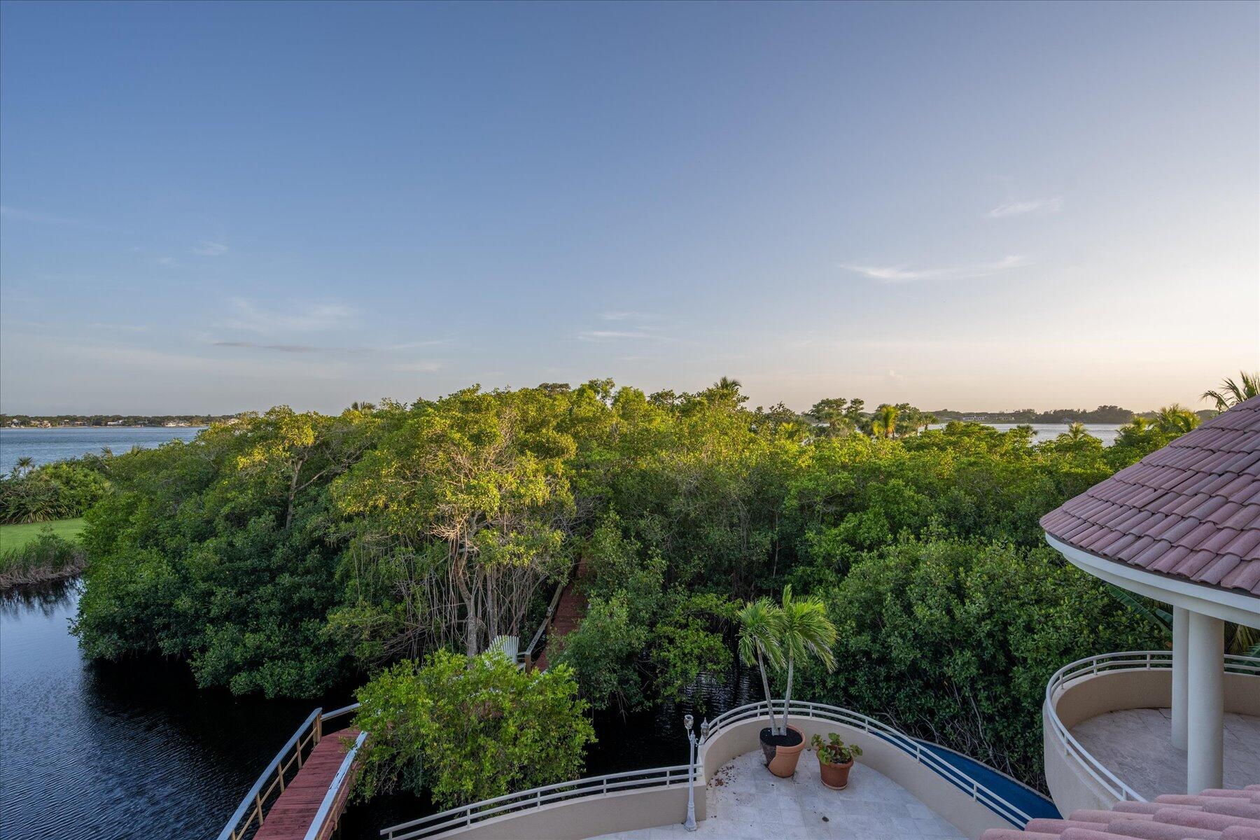 49 West High Point Road Sewall's Point, FL 34996 - Photo 94 of 99 084-DSC_1972