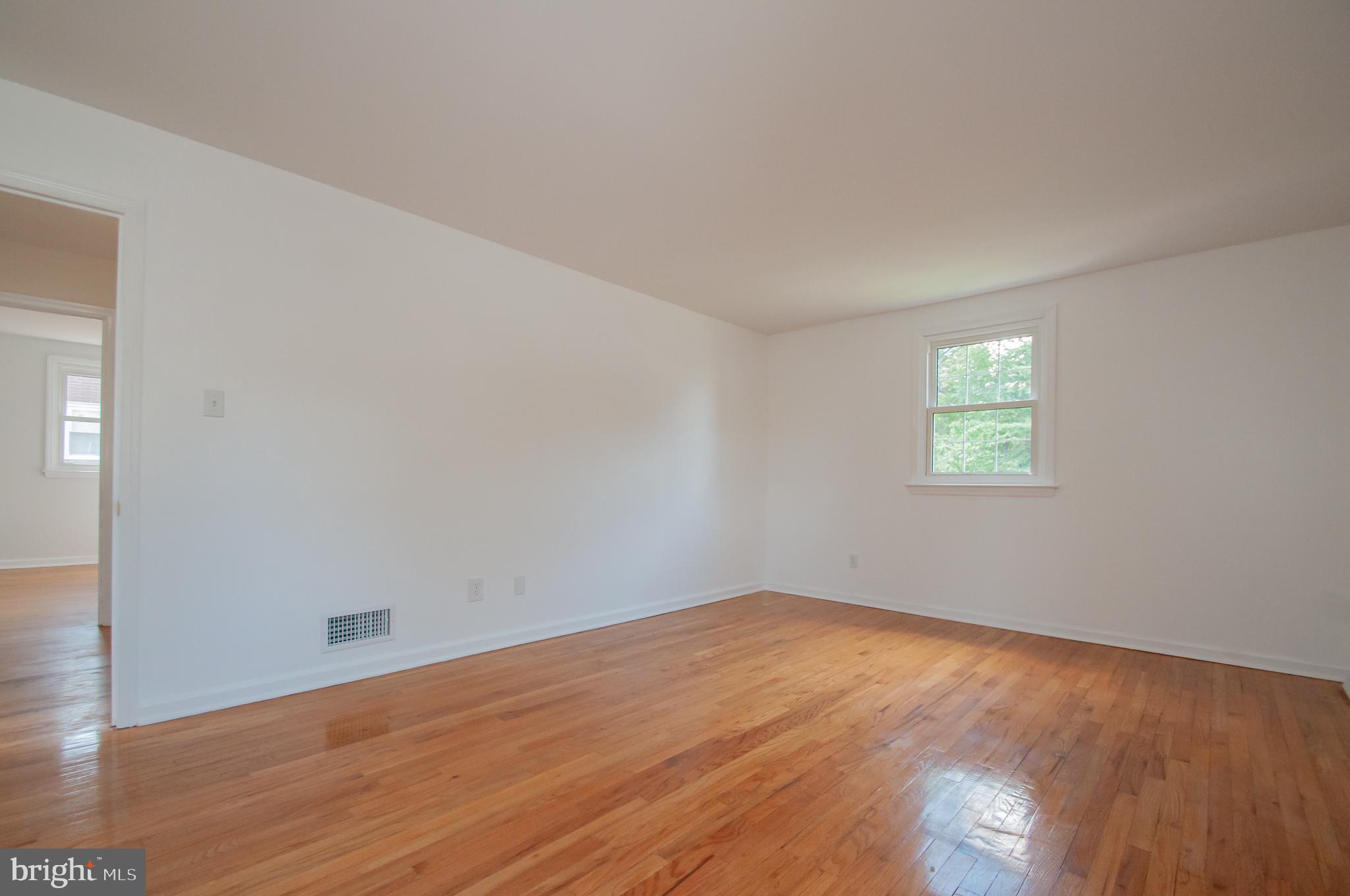 111 Mulberry Road Newark, DE 19711 - Photo 11 of 25 Large front bedroom has a walk in closet