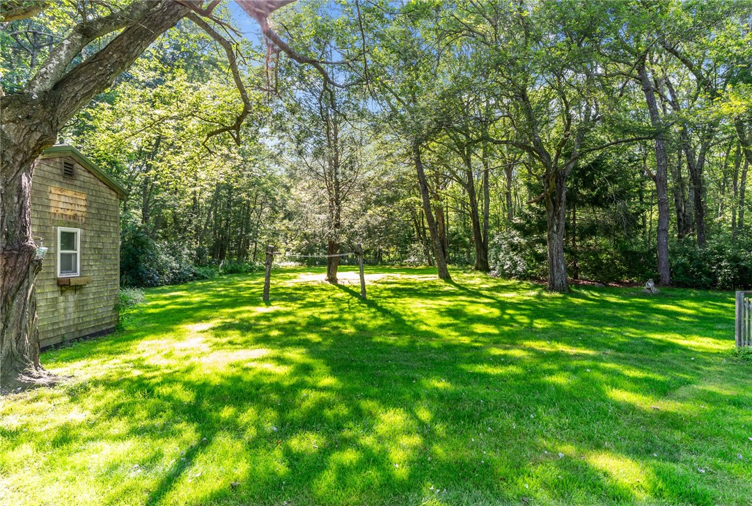 211 Nooseneck Hill Road Exeter, RI 02822 - Photo 4 of 24