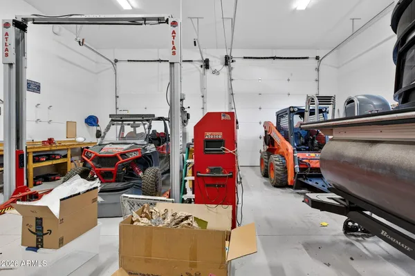 $1,199,000 | 112 West Circle Mountain Road, New River, AZ 85087